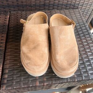 Suede Slingback clog slides in Tan